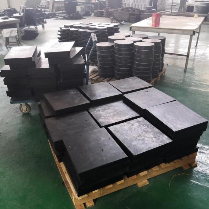 桥梁专用200*200*20橡胶减震垫块价格解析及其与钢材的关系